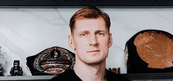 Александр Волков — о Нганну, острове боев UFC и гонораре